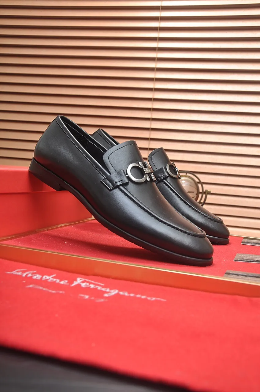 Men's shoes 💰520💶【Ferragamo/Ferragamo】The latest model in the counter. Original imported high-quality cowhide with open sides + imported 🐂 water-dyed cowhide lining + original luxury metal buckle + original combination outsole. No pressure for comparison. 38--45 (45 is custom-made and cannot be returned or exchanged)